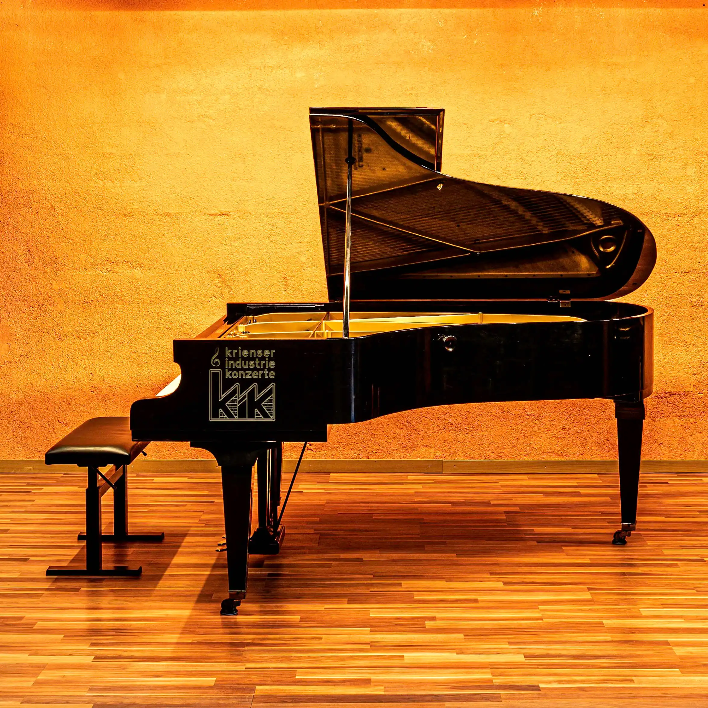 Bühne - Krienser Industrie Konzerte